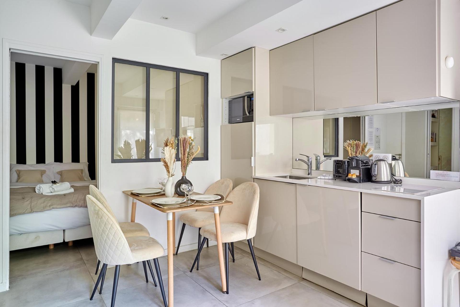 Residence Le Marais By Studio Prestige Parigi Esterno foto